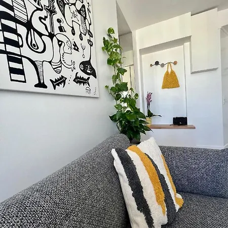 Mynestparis 2-br In Center , Air Conditioner , Elevator, Free Parking Appartement